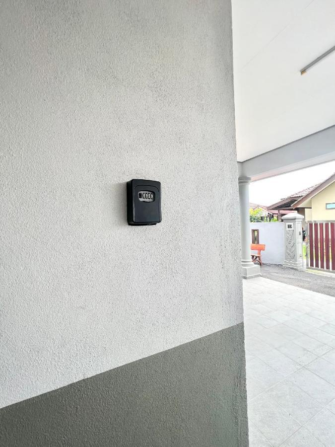 Teratai Homestay 3 Batu Buruk 쿠알라트렝가누 외부 사진