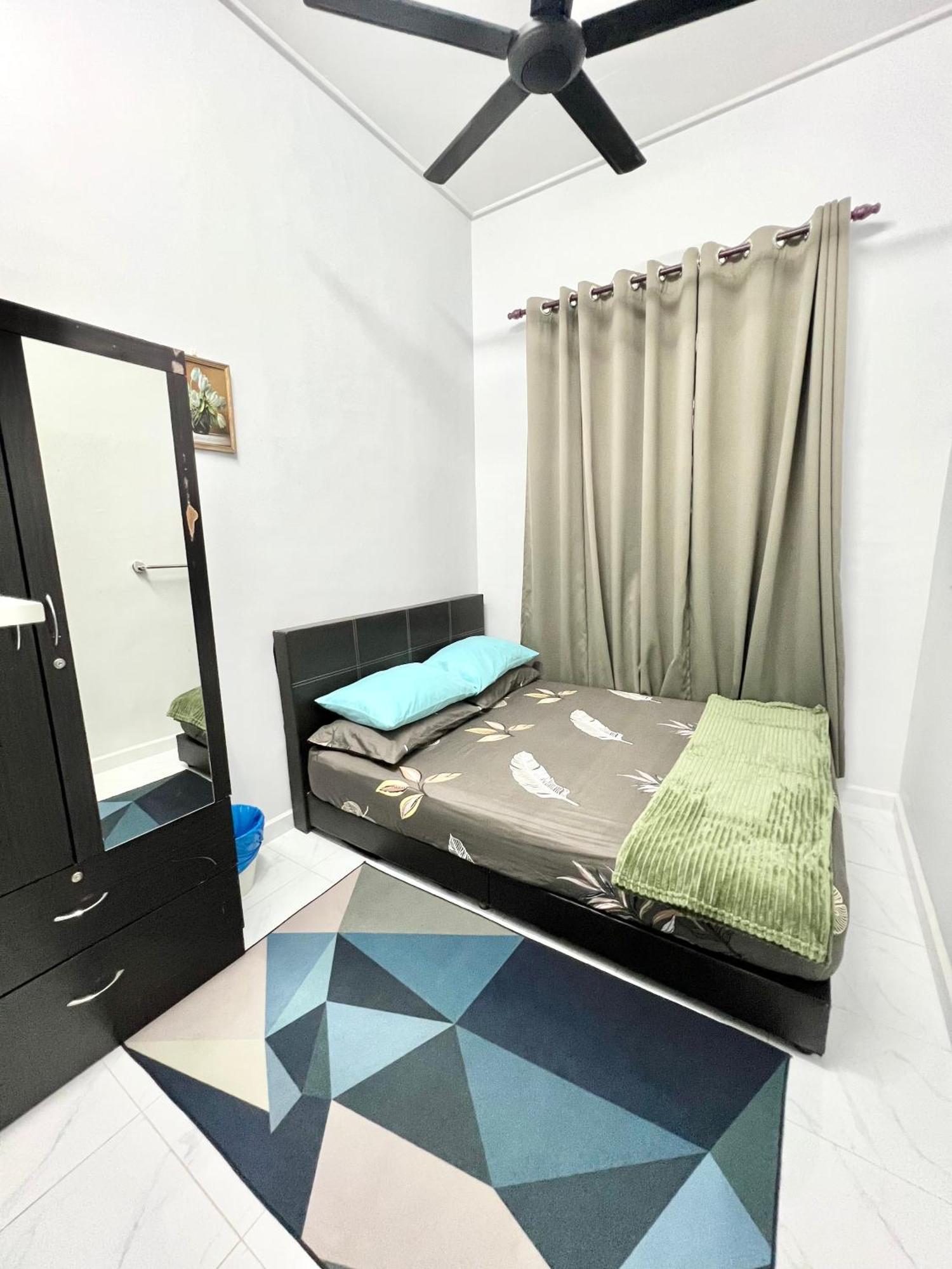 Teratai Homestay 3 Batu Buruk 쿠알라트렝가누 외부 사진