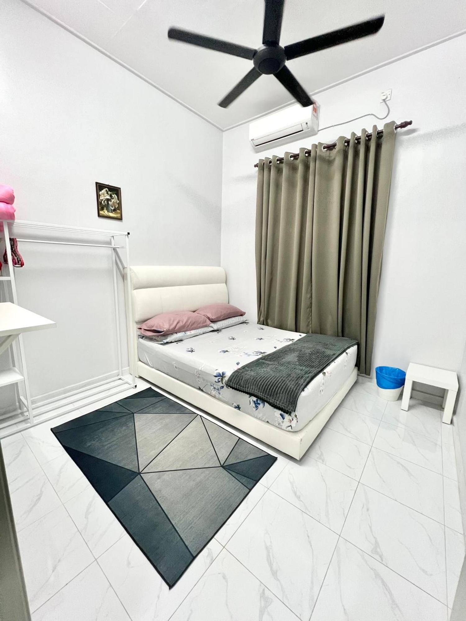 Teratai Homestay 3 Batu Buruk 쿠알라트렝가누 외부 사진