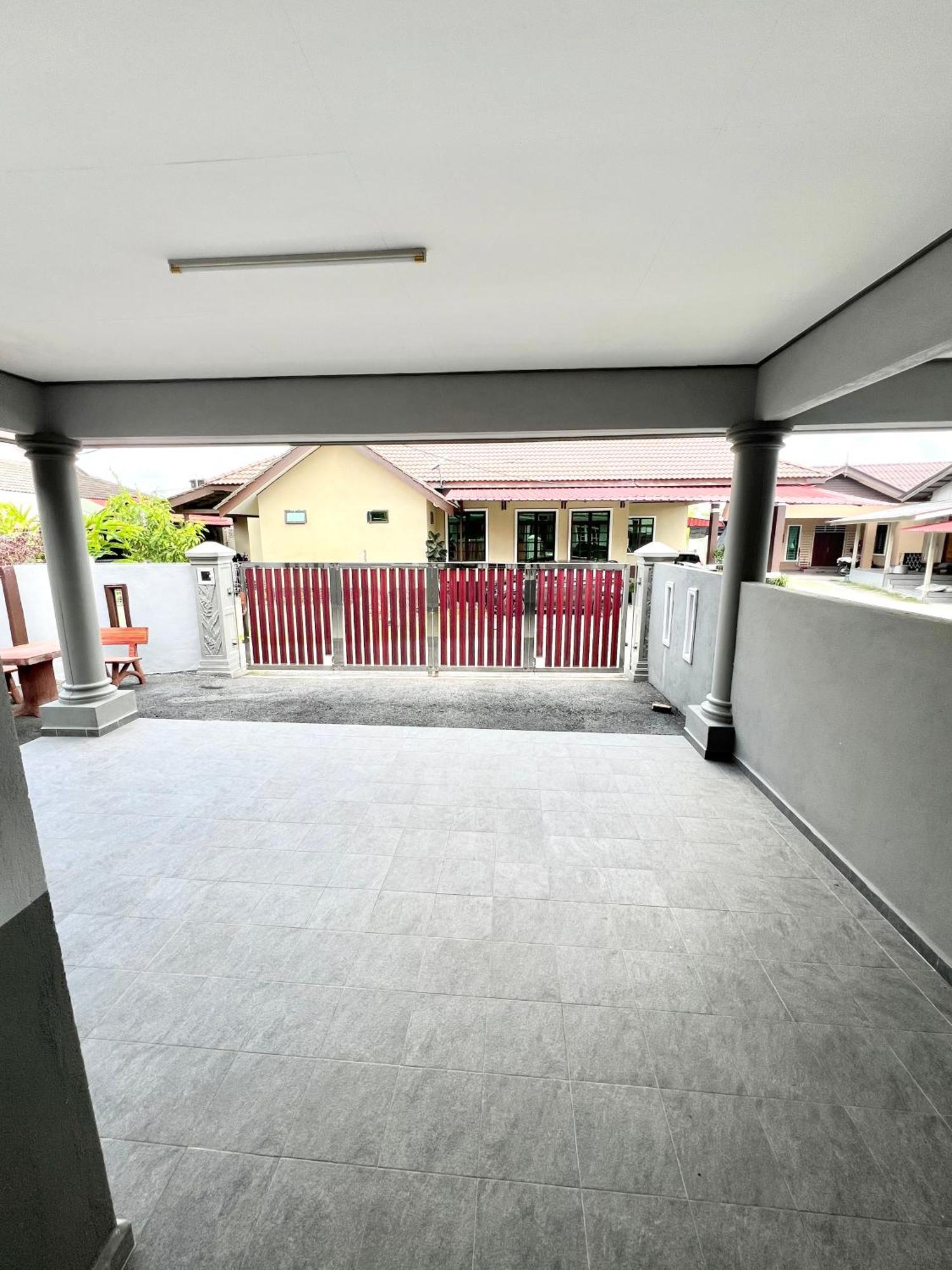 Teratai Homestay 3 Batu Buruk 쿠알라트렝가누 외부 사진